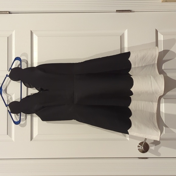 kate spade Dresses & Skirts - Kate Spade black white scalloped dress